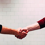 Підтримка постійного контакту з покупцями